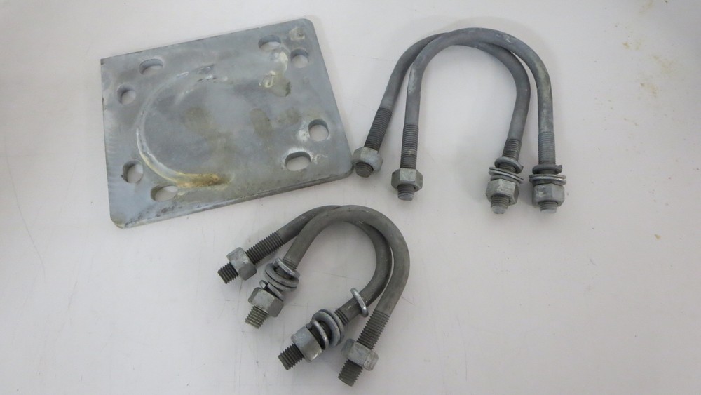 X-Over 2-3/8&Prime; or 2-7/8&Prime; to 3&Prime; to 4.5&Prime; OD, 5/8&Prime; U-Bolts