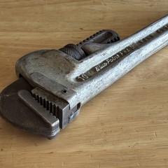 Blue Point 10&Prime; Aluminum Pipe Wrench Heavy Duty PWA10 Made in USA
