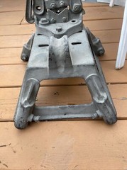 Vintage MARK MFG Co Chicago No. 1 Pipe Vise Bench Mount Pipe Fitting Plumbing