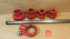 Armstrong 191 R Ratchetting Die Holder And Pipe Die Set 1 1/4, 1, 3/4, 1/2