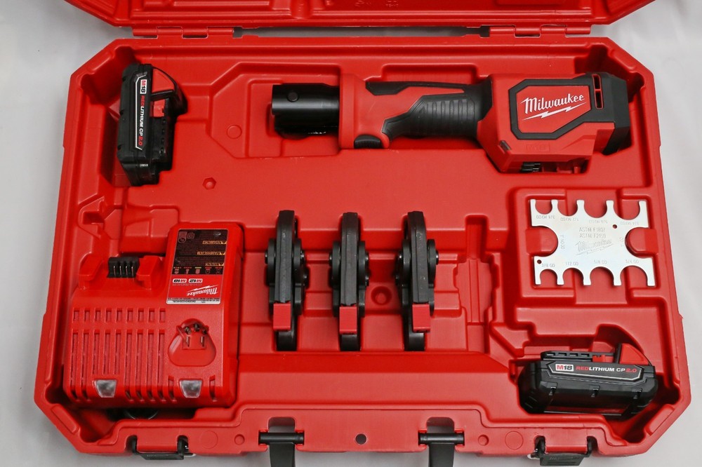 Milwaukee 2674-20 M18 Short Throw Press Tool Kit-3 Crimp Jaws, 2-Batteries