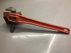 Ridgid Tools 18&rdquo; Heavy Duty 90&deg; Offset Pipe Wrench NOTE Hook Jaw Has Chipped End