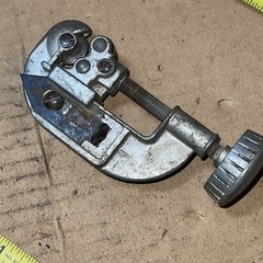Vintage General Tools USA No. 120 PIPE CUTTER 1&rdquo; Max