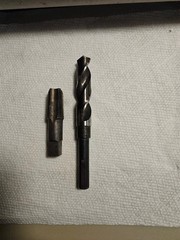 &ldquo;USED&rdquo; 1/2&Prime; / 14 NPT 5 Fluted Pipe Tap and 23/32 In Drill Bit Set