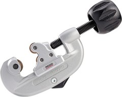 Ridgid 32920 model 15 Screw Feed Tubing Cutter, 3/16&Prime; To 1-1/8&Prime; Tube Cutter