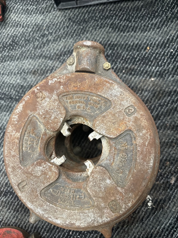 Vintage RIDGID NO.65-R RIGID 1&Prime; TO 2&Prime; PIPE THREADER made in USA