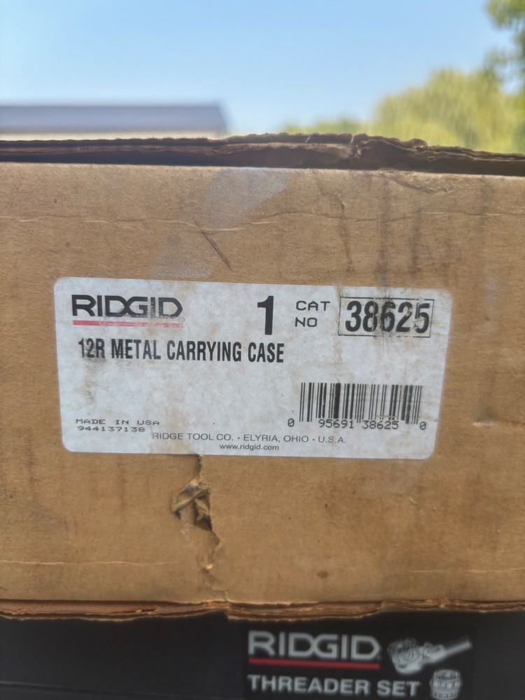 RIDGID 38625 Metal Carrying Case for 12-R Threader Holds 6 Dies