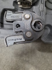 Ridgid RP 200-B Compact Press Tool Kit w/4 Jaws, Battery, And Case Used