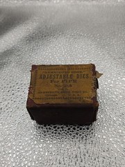 Armstrong Bros. Adjustable Dies for Pipe No.2A Size 1/2&Prime;. O4