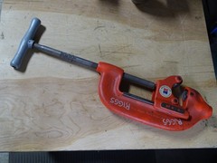 Ridgid Heavy Duty Pipe Cutter 2&Prime; &ndash; 4&Prime; , No. 4-S