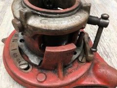 RIDGID No. 65R ADJUSTABLE MANUAL PIPE THREADER 1&Prime; to 2&Prime; CAPACITY No Handle