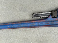 RIDGID Heavy Duty Straight Pipe Wrench 48 in Steel, 6 in Pipe Capacity