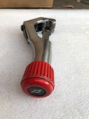 Malco TC312 Tube Cutter for 1/4&Prime; to 1 5/8&Prime; O.D. Tubing with Extra Blade &ndash; USA.