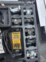 Dewalt Rehau EVERLOC+ Pex Tool & Compression Sleeve Fitting System 1x Battery