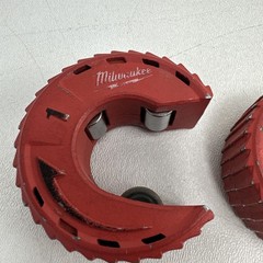 Milwaukee Close Quarters Tubing Cutter Set 3/4&Prime;, 1&Prime; Lot Of 2