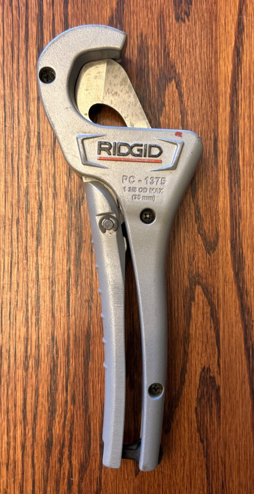 Ridgid PC-1375 (35mm) Plastic Tubing/Pipe Cutter Pre-Owned