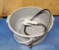 Wheeler Rex 5900 Metal Oiler Bucket, Hose And Handpump + New Tray