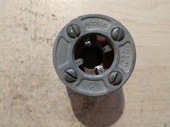 USED RIDGID 00R 1/2&Prime; NPT DIE HEAD &ndash; CHIPPED TEETH