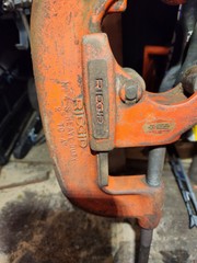 Rigid No. 4-S heavy duty 2&Prime;-4&Prime; Pipe Cutter 3 wheel NICE