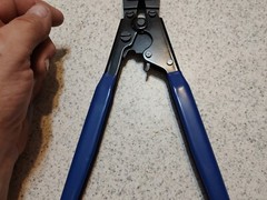 NEW, Blue Pex Cinch Clamp Crimper Tool (3/8&rdquo;-1&rdquo;)
