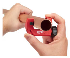 Milwaukee 1/8 in &ndash; 1 1/8 in. Mini Copper Tubing Cutter | Pack of 1 | 48-22-4251