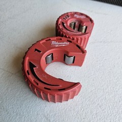 Milwaukee Close Quarters Tubing Cutters 1&Prime; & 1/2&Prime; USED