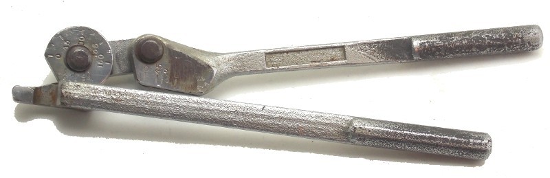 Imperial Tubing Bender 1/4&Prime; OD 9/16&Prime; R Model 364-FHA 1/4 No Handle Grip USA Used