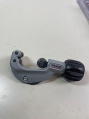 Ridgid 150 1/8 in. to 1-1/8 in. Constant Swing Tubing Cutter #31622