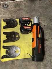 VEVOR PZ-1550 1/2&Prime;3/4&rdquo;-1&Prime; Pro Press Tool 18V w/ 3 Jaws & 2x 4AH Batteries!