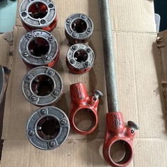 Ridgid 00-R Pipe Threader 1/2 3/4(4) 1 Inch And (2) Holders Handle Made In USA