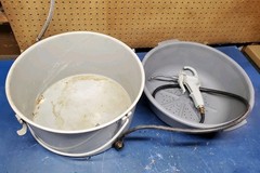 Wheeler Rex 5900 Metal Oiler Bucket, Hose And Handpump + New Tray