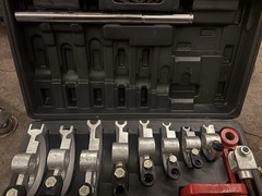 Manual Pipe Bender Set for Steel, Aluminum, Copper, 1/4&ndash;5/8 in, Multiple Dies