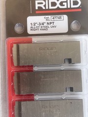 RIDGID 47745 1/2&Prime; To 3/4&Prime; NPT Alloy Steel UNV Right Hand Universal Pipe Dies New