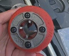 RIDGID 36475 12-R 1/2&Prime;-2&Prime; NPT Exposed Ratchet Pipe Threader Set Used