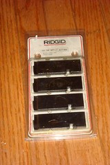 Ridgid 47740 NA Universal 1/4-3/8 Dies