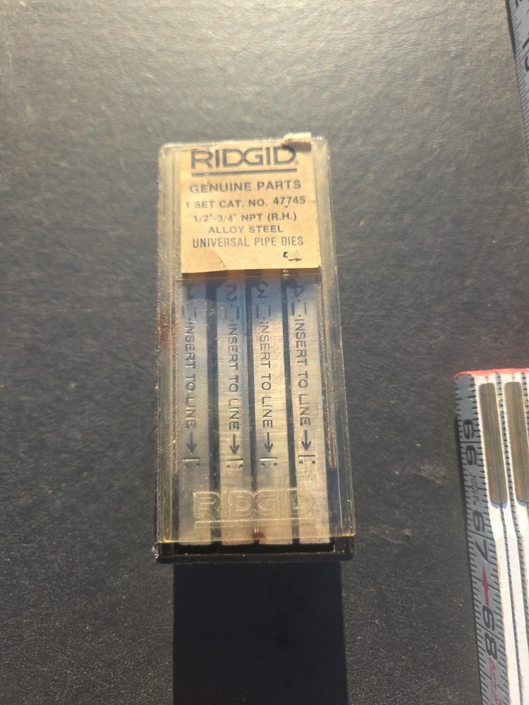 RIDGID NO. 47745 1/2&Prime;-3/4&Prime; NPT (RH) ALLOY STEEL PIPE DIES NEW IN BOX SEE PHOTO