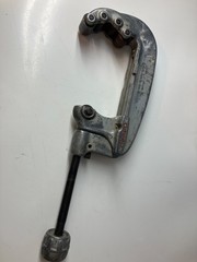 RIDGID #134 TUBING CUTTER 1 1/8&Prime; &ndash; 4 1/2&Prime; CAPACITY