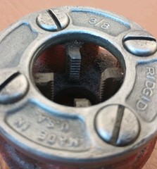 Ridgid 00-R Ratcheting Pipe Threading Tool W/5 Dies 1/4&rdquo; 3/8&Prime; 1/2&rdquo; 3/4&rdquo; 1&Prime; USA