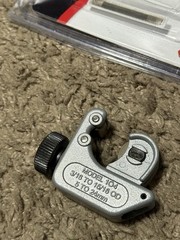 Pipe Tubing Cutter Multi-Material 3/16 in. to 15/16 inch Lightweight Metal Small
