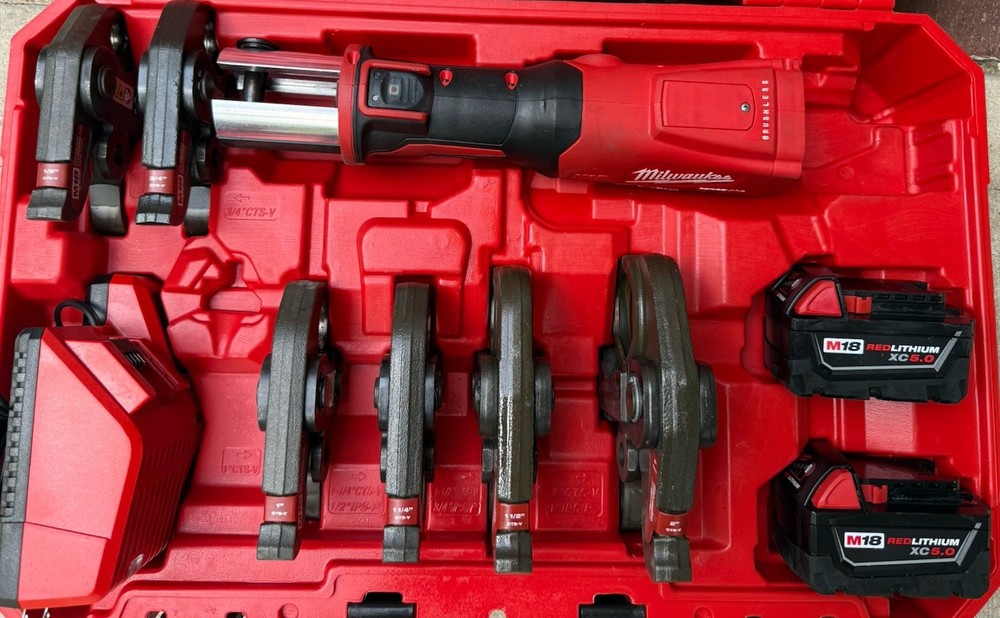 Milwaukee 2922-22 M18 Force Logic Press Tool/2x-5.0&rsquo;s BATTS(SHIPS FAST!!)