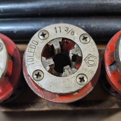 Vintage Toledo #11 Pipe Ratcheting Threader And Die Set USA NPT Rigid