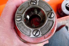 RIDGID NO, 700 POWER DRIVE PIPE THREADER WITH DIE HEADS IN BOX, 1/2-2&Prime;