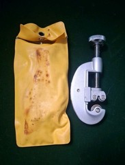 Fuller Tubing Cutter No. 4. &ndash; For 1/8&Prime;-1&Prime; Pipe &ndash; With Reamer And Pouch &ndash; Japan