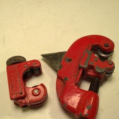 Vintage Red Tubing Cutter 1/8&Prime;-1-1/8&Prime; O.D. Omega Mini-Cutter 1/8 to 5/8 OD Spain