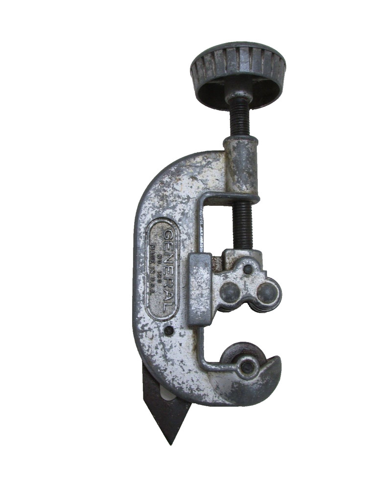 GENERAL TOOLS 1/8&rdquo; to 1-1/8&rdquo; PIPE TUBING CUTTER, No. 120