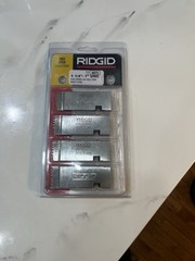 RIDGID 47765 Universal Die Heads &ndash; Silver