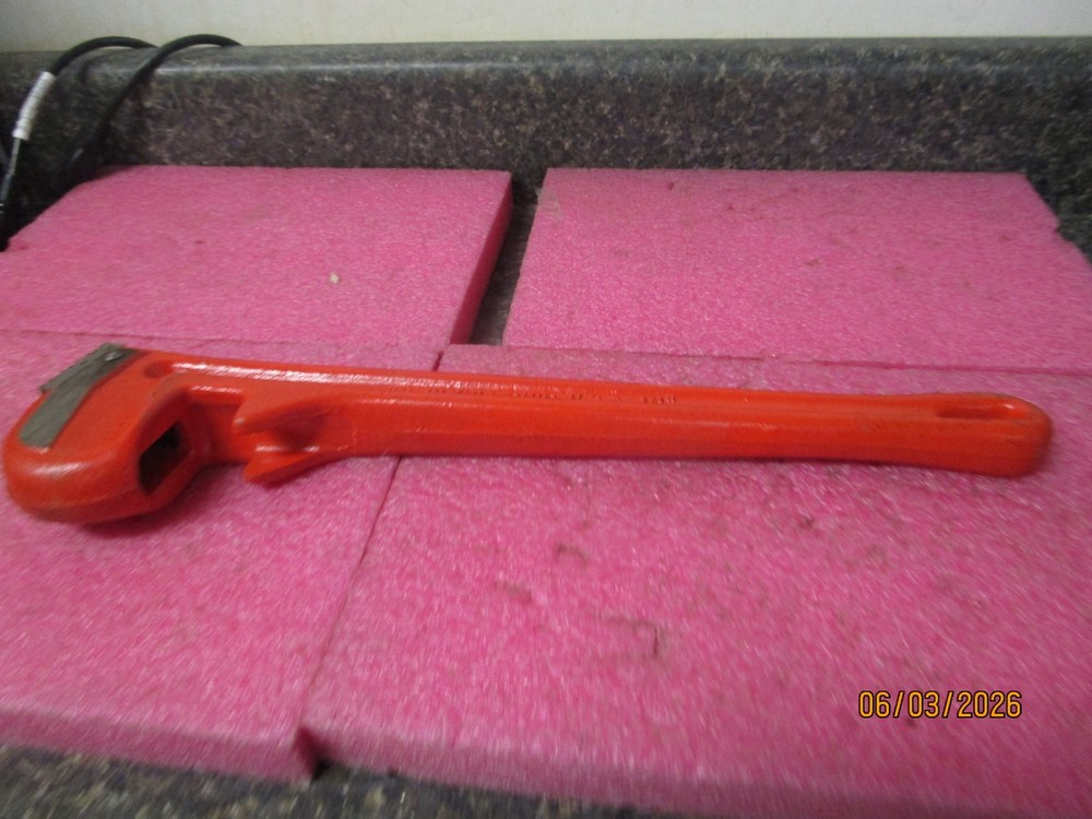 RIDGID Handle Assembly &ndash; For Use With 18 in Straight Pipe Wrench, Iron &ndash; 31445