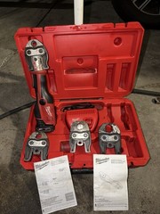 Milwaukee FORCE LOGIC Press Tool 2473-20 w 4 Jaws W Case and Accessories