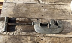 THE RIDGE TOOL CO. Ridgid Pipe Cutter No. 2 .. 1/8&rdquo; To 2&Prime; ALUMINUM BODY VINTAGE