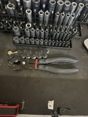 Exhaust & Tailpipe Cutter Ideal to Cut Pipes 1&Prime; to 3-1/2&Prime; OD Pipe